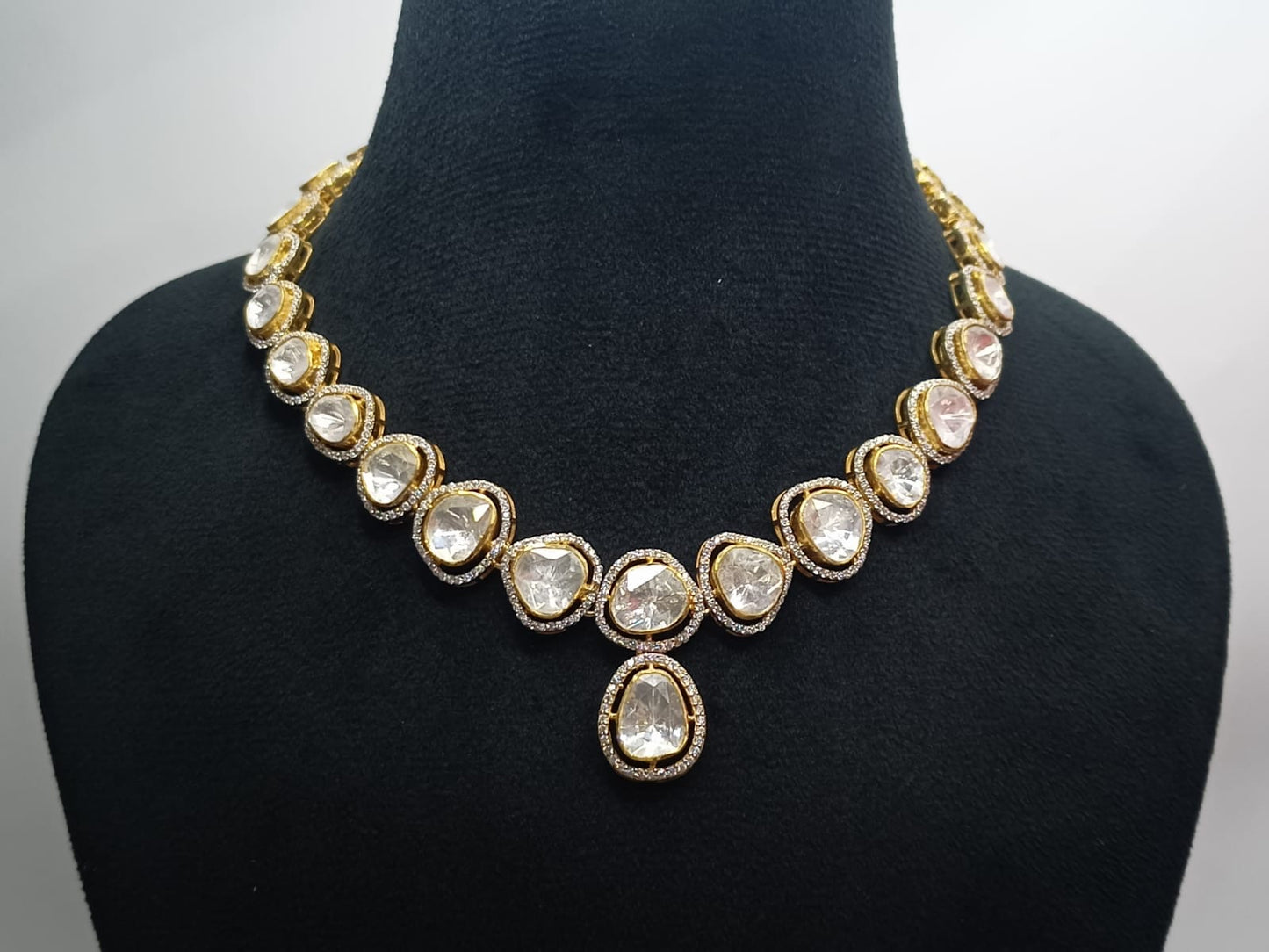 Noora Polki Necklace pendant Set