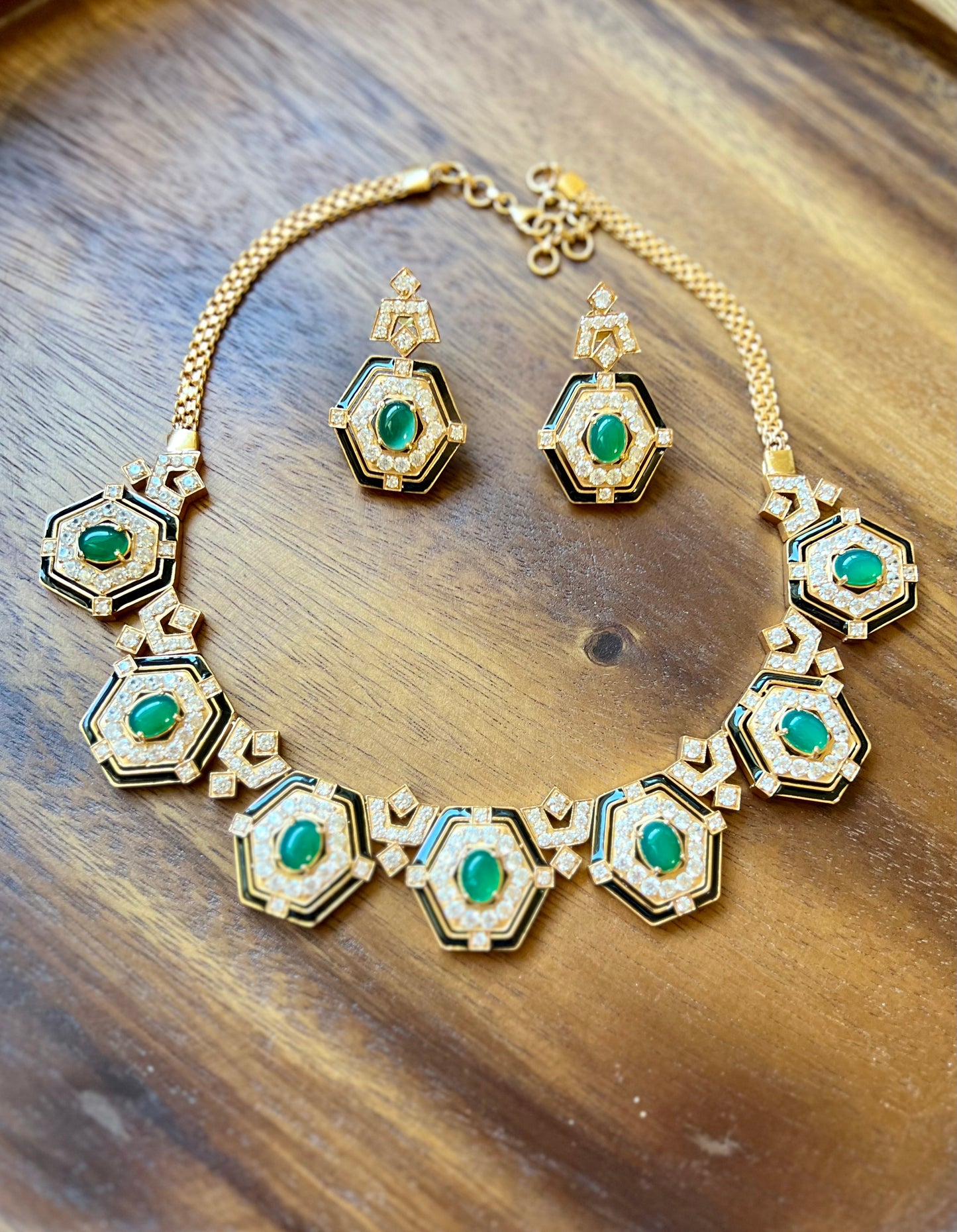 Green onyx geometric design necklace set