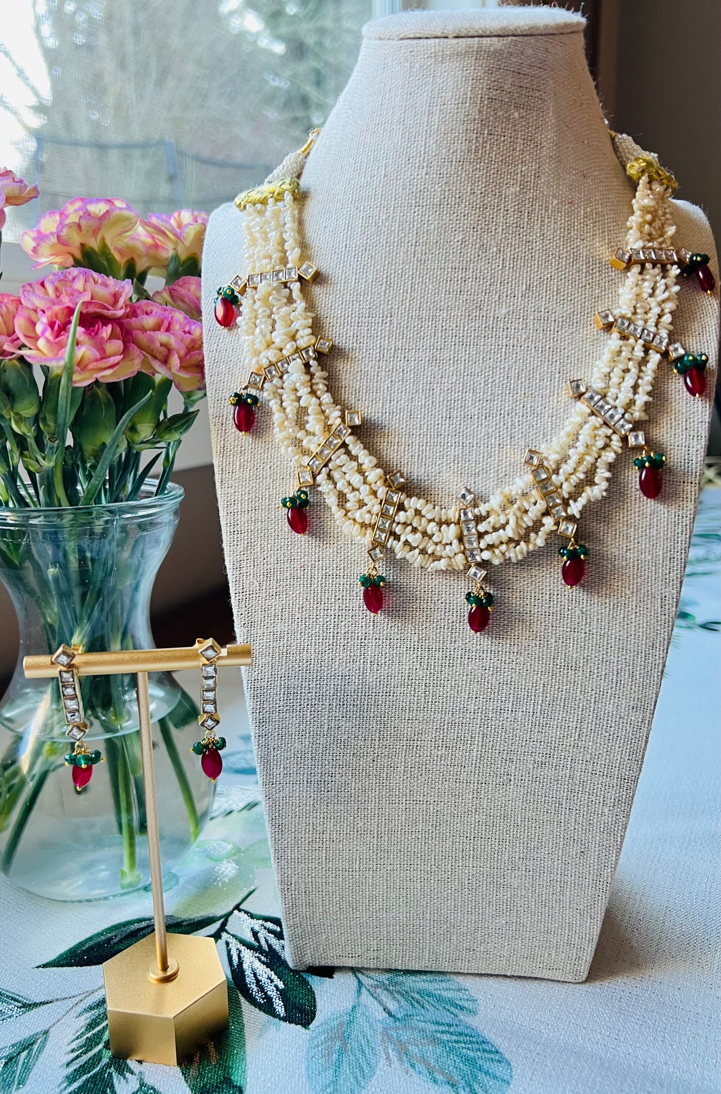 Pearl Necklace with Kundan tukdi