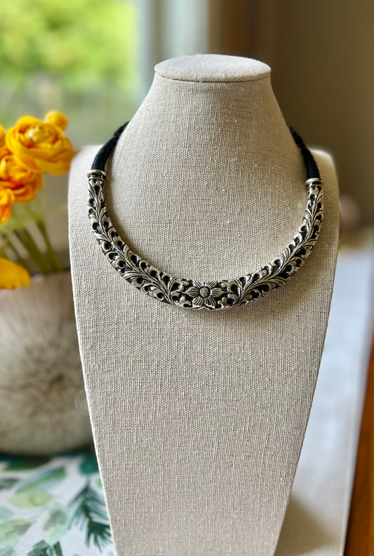 Silver Hasli Necklace