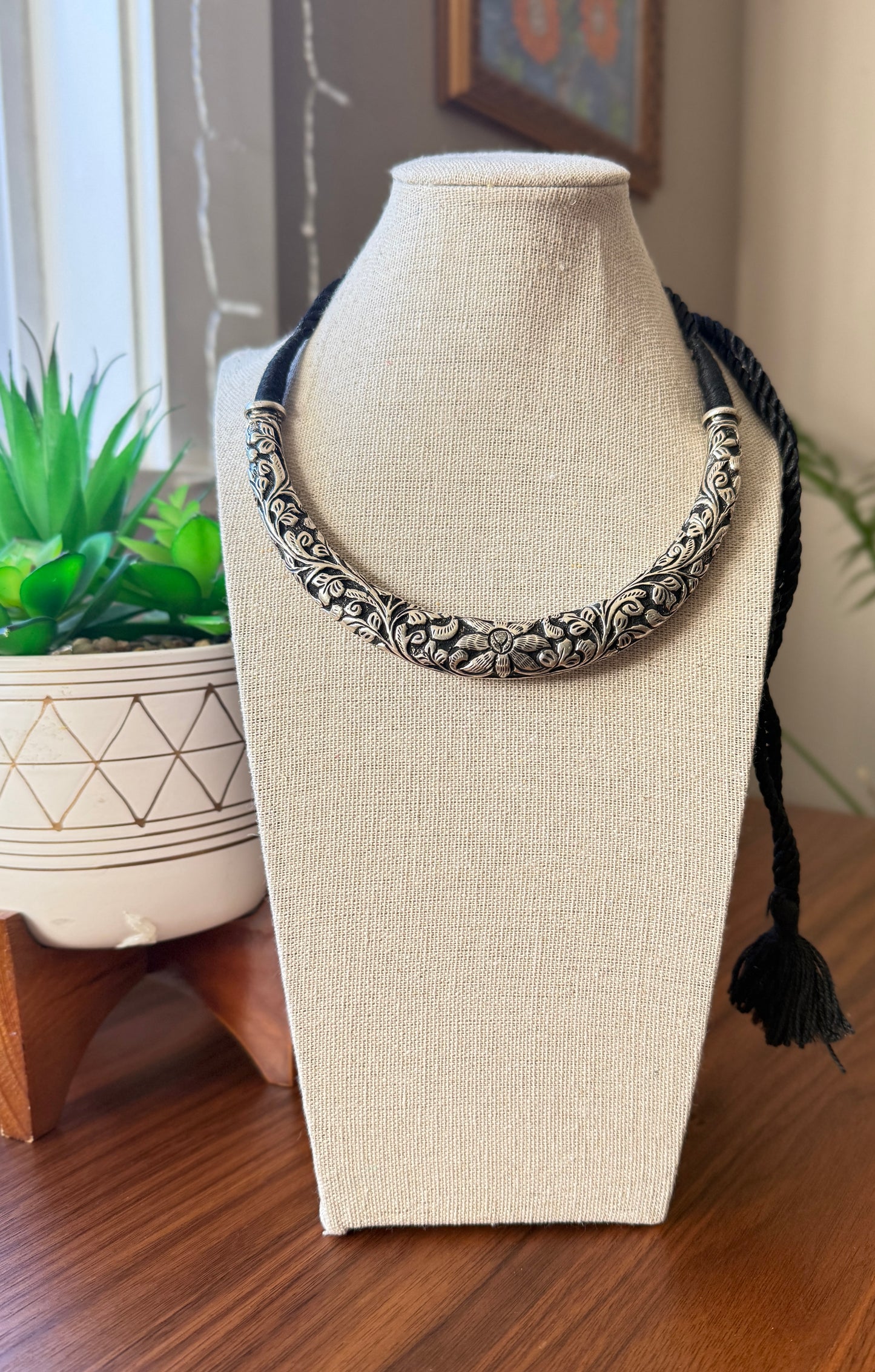 Silver Hasli Necklace